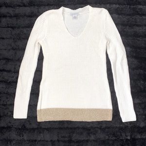 Like New, perfect condition, Soft Liz Claiborne White Sweater